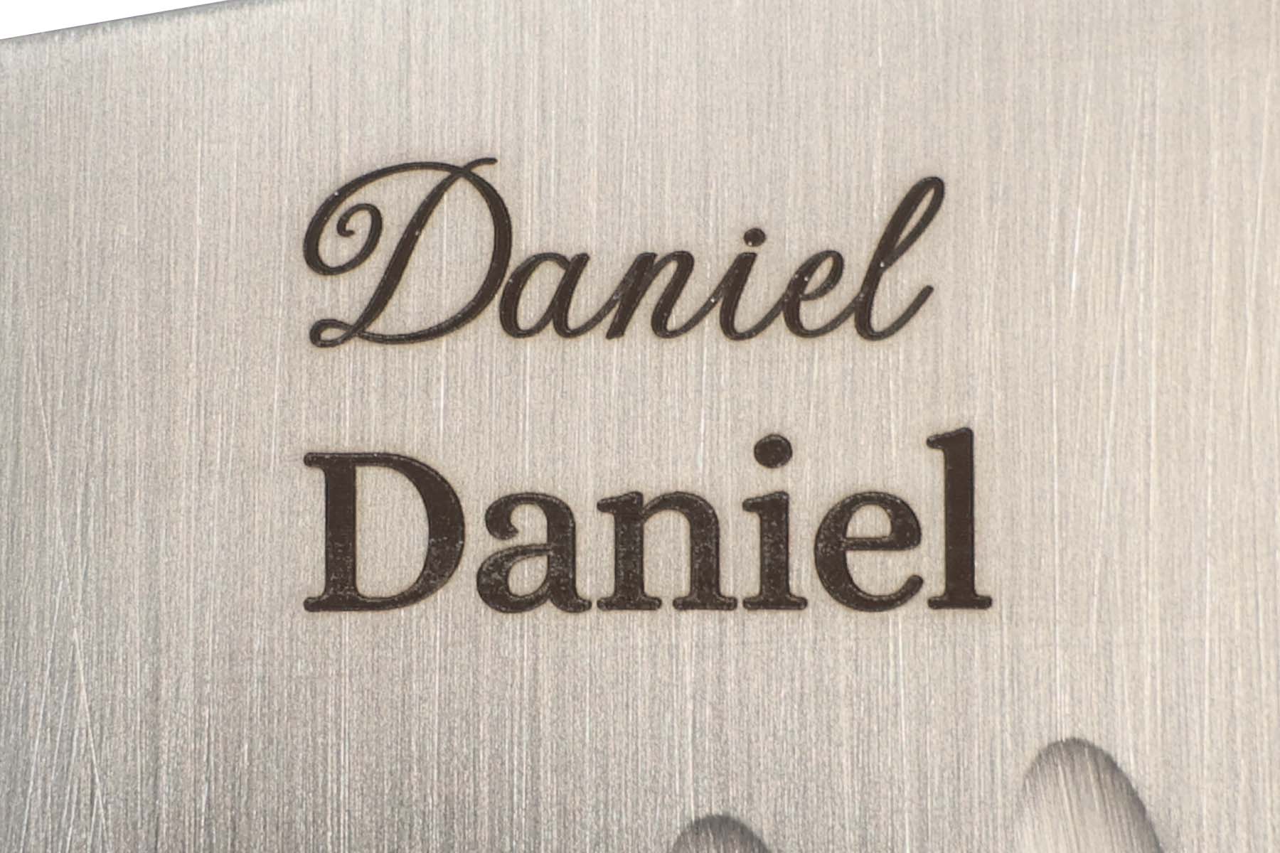 Gravure supplémentaire sur lame de couteau