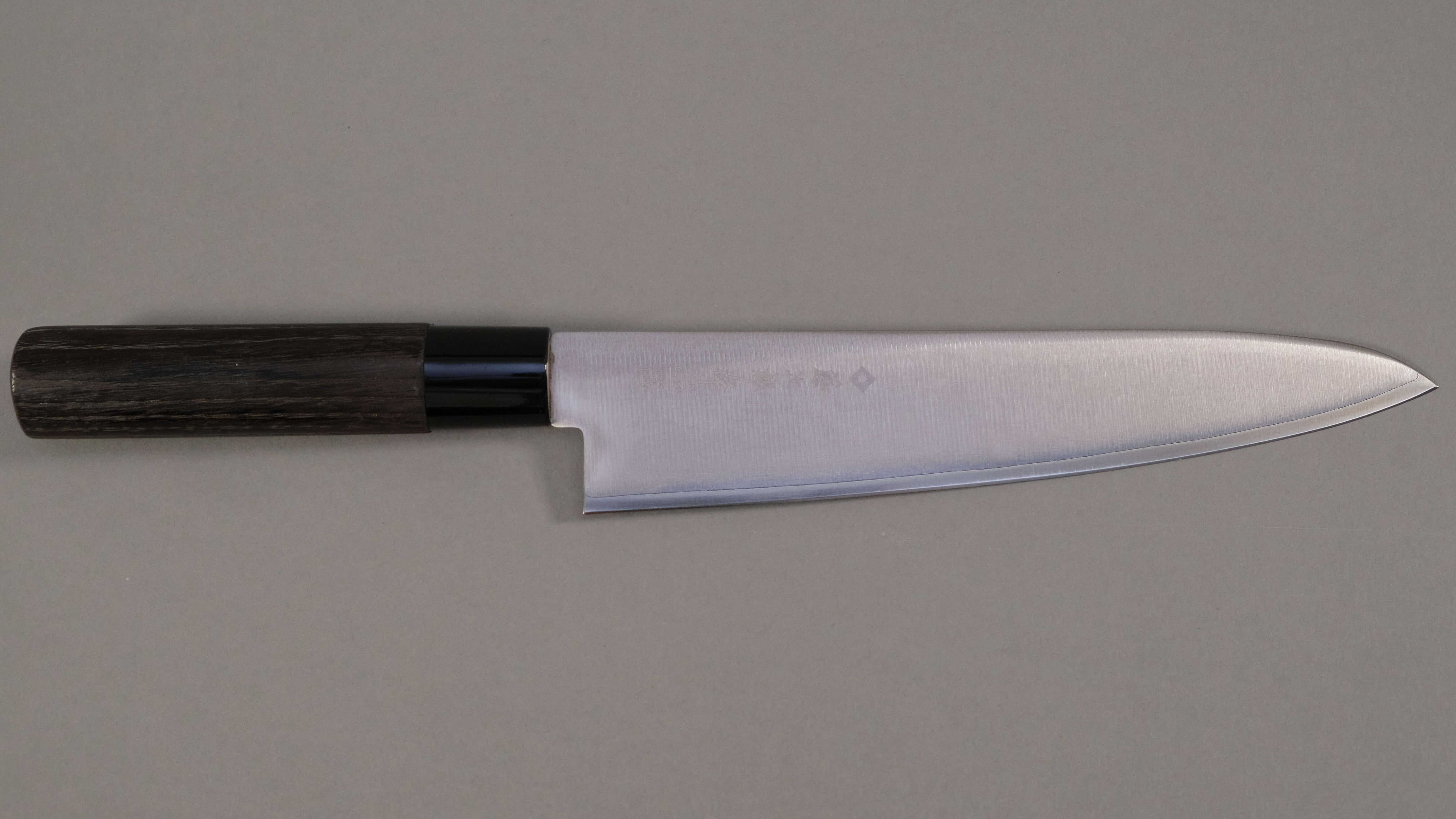Couteau japonais Zen Black Tojiro Chef 21 cm